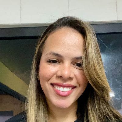 Foto da Jaine sorrindo